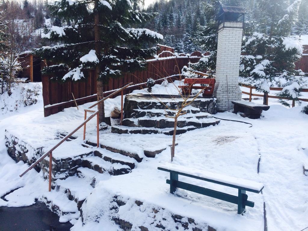 Lisova Kazka Hotel Zhdeniievo Exterior foto