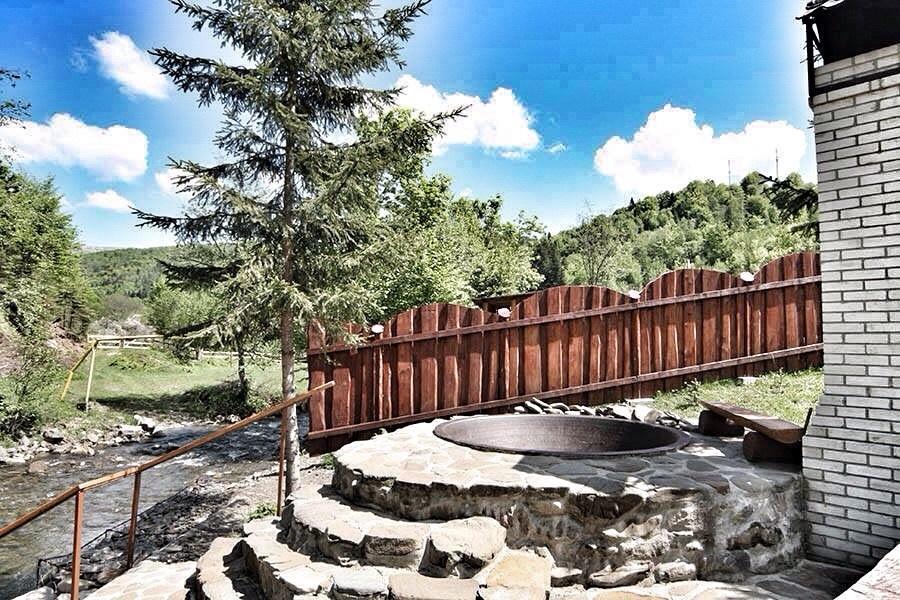 Lisova Kazka Hotel Zhdeniievo Exterior foto